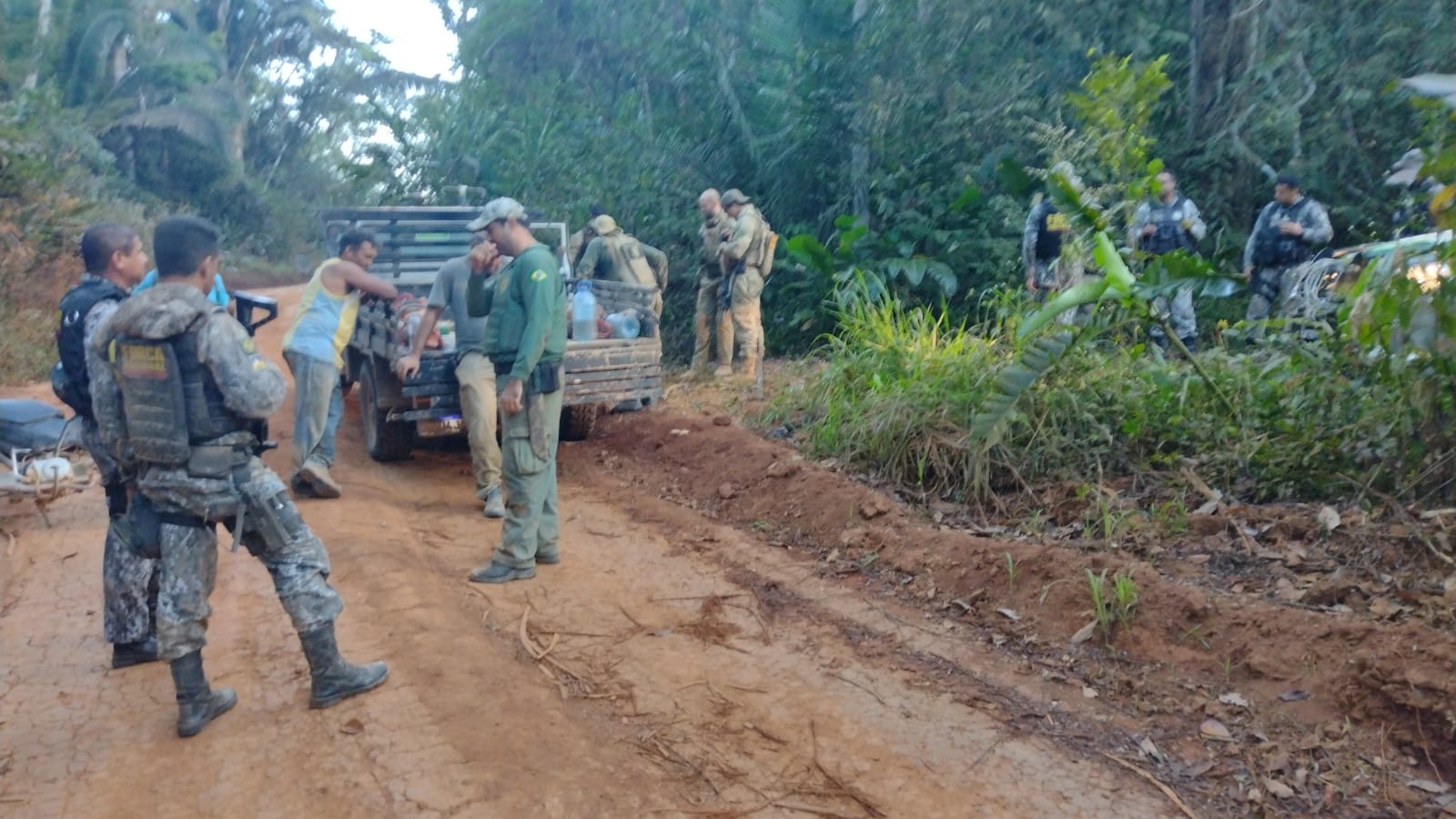 PF e Ibama realiza operação em terra indígena de MT