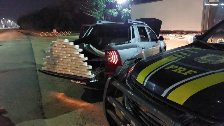 PRF realiza apreensão de 50 kg cocaína em Primavera do Leste