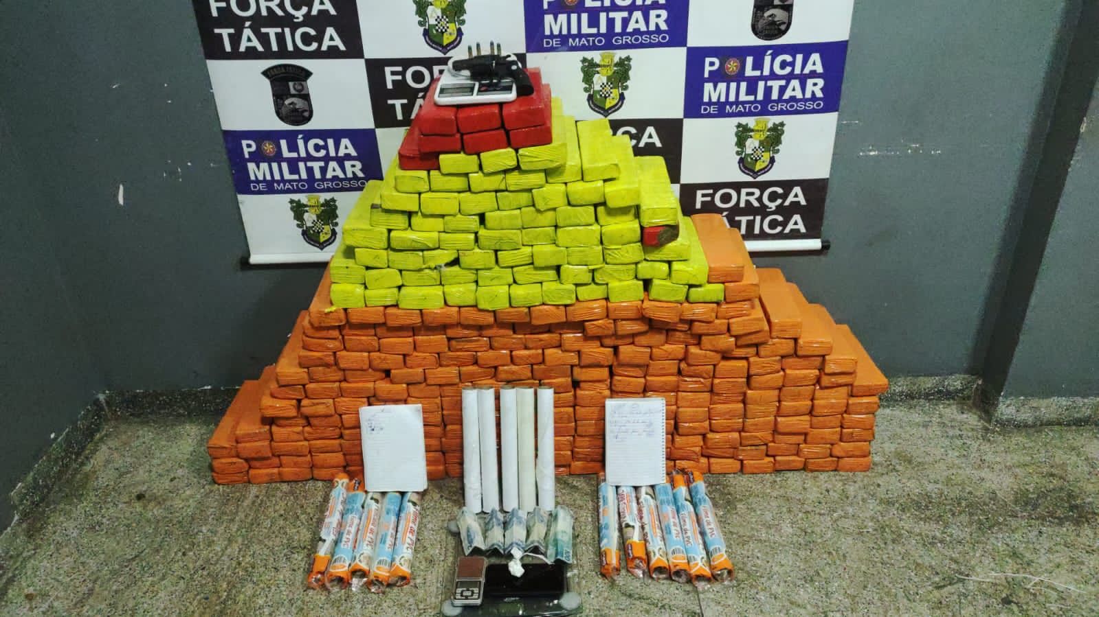 Polícia desarticula quadrilha e apreende 273 tabletes de maconha em Rondonópolis